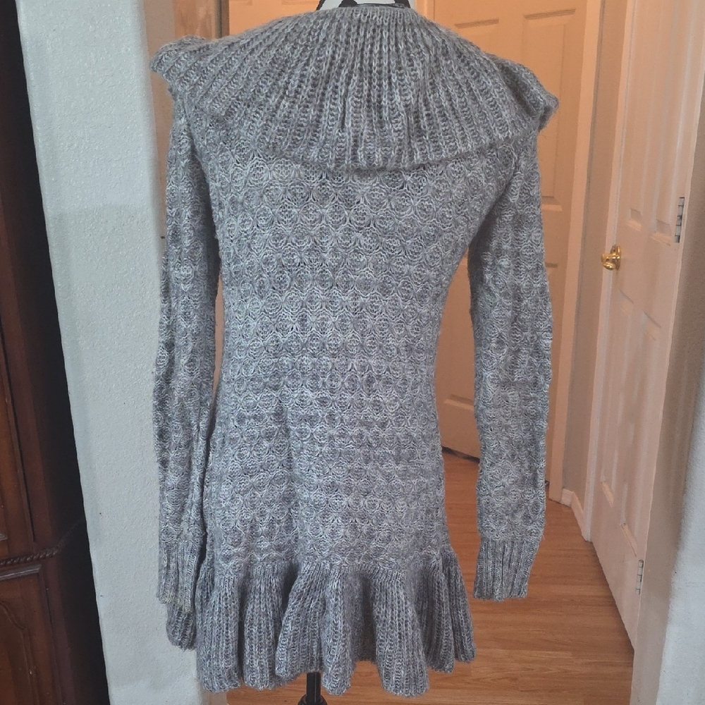 Gray Ruffled Women's Sweater - Picture 2 of 6